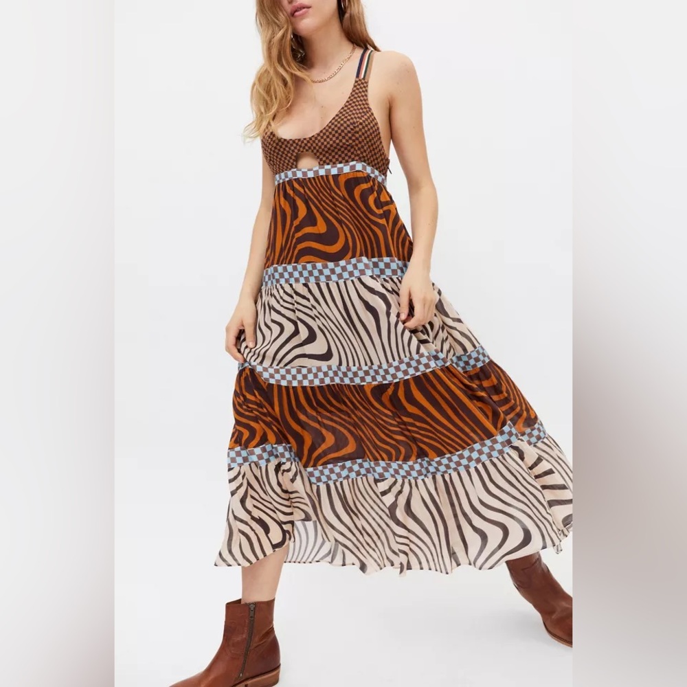 Kimchi Blue Midi Dress